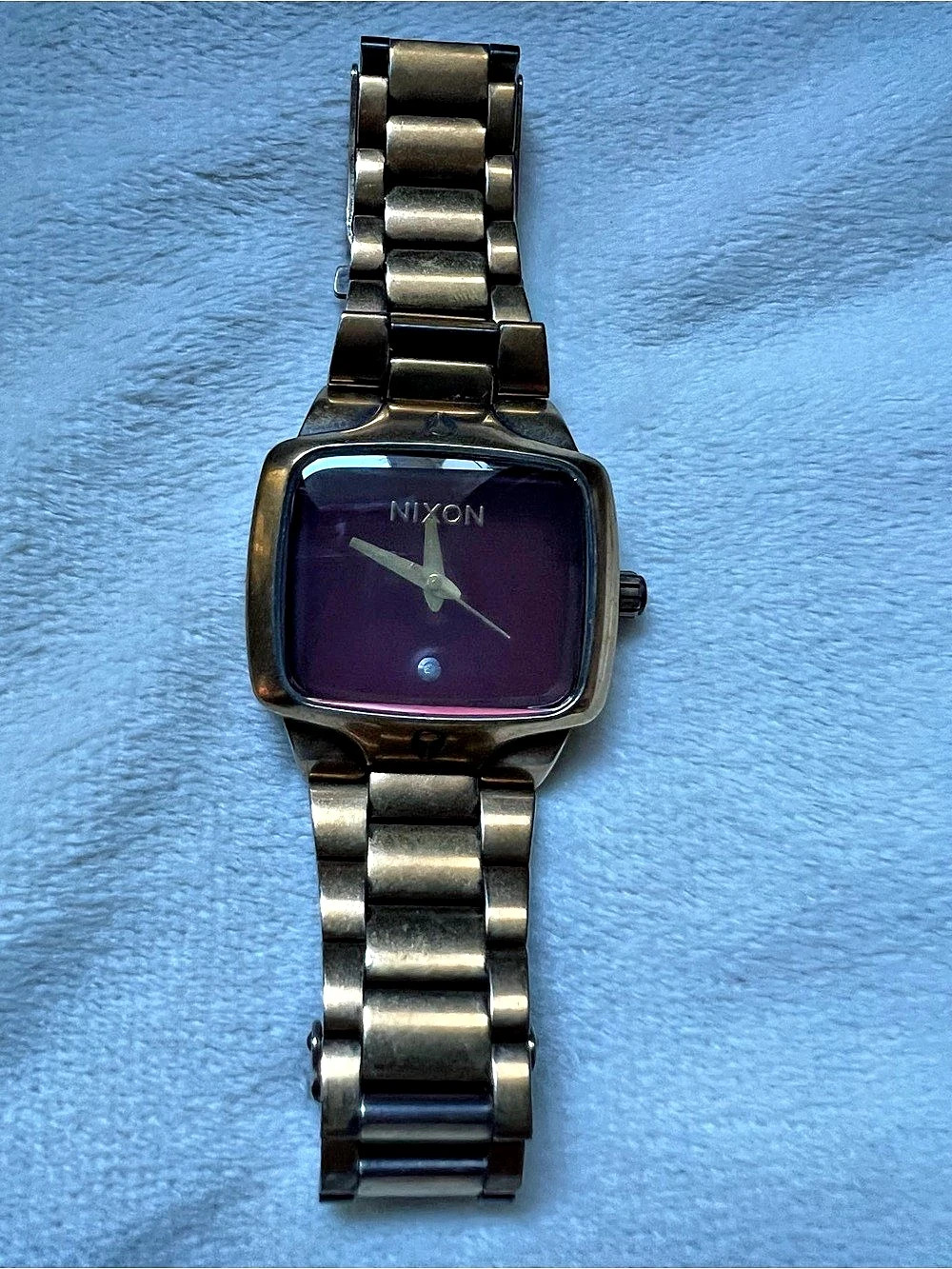 Nixon The Small Player Stainless Steel Watch with Maroon Dial-Needs New Battery✨